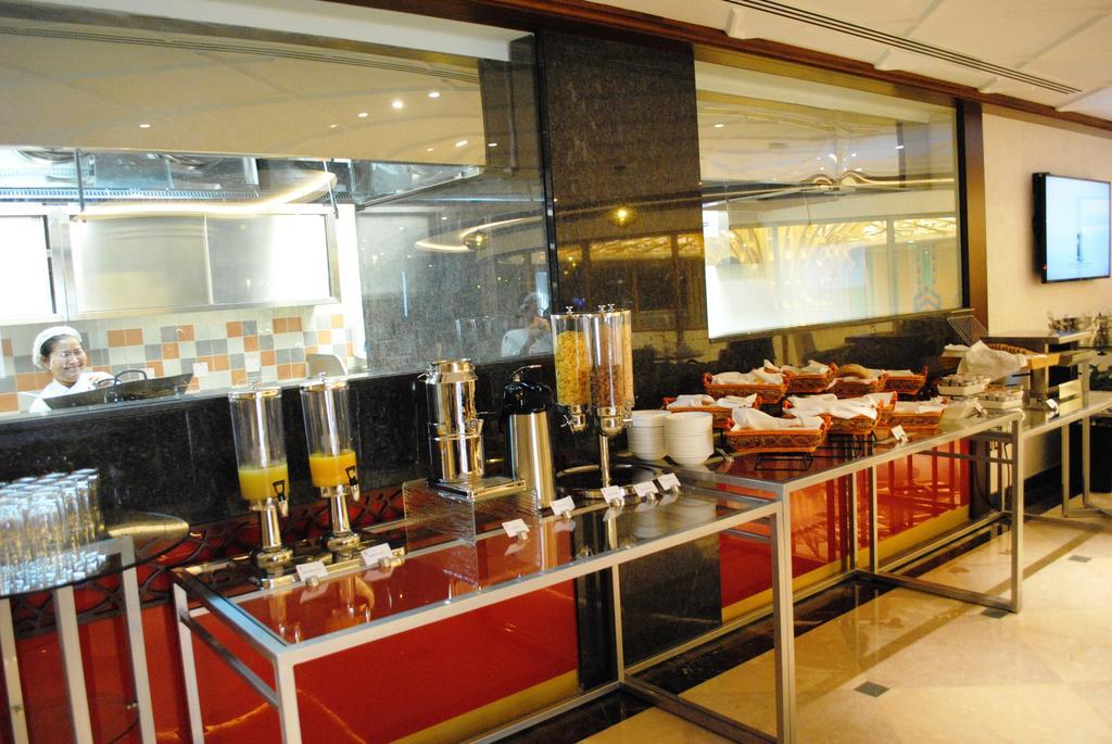 Raviz Center Point Hotel Dubai Exterior foto